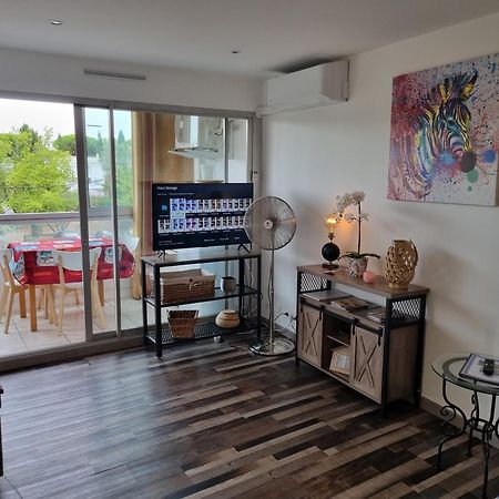 Appartement tout confort entierement renove piscine wifi parking La Grande Motte Extérieur photo